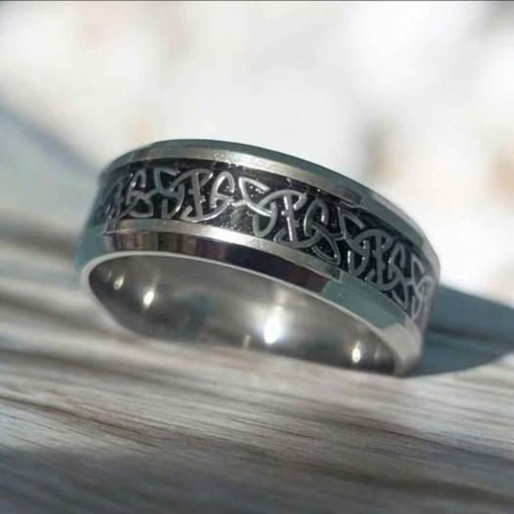 8mm Beveled Celtic Trinity Knot Stainless Steel Ring Size 6 & 7